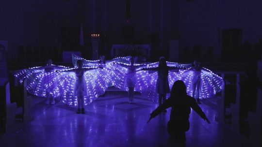 Występ dzieci z Katolickiego Zespołu Edukacyjnego w Ostrowcu Świętokrzyskim Występ dzieci z Katolickiego Zespołu Edukacyjnego w Ostrowcu Świętokrzyskim