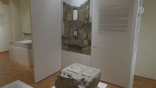 Zamek w Ćmielowie odkryty na nowo