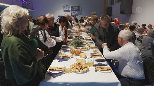 Zapomniane zwyczaje Bożego Narodzenia — co zniknęło z polskich domów?