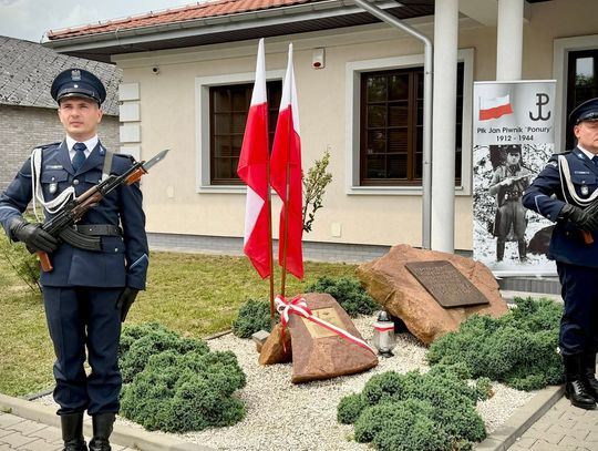 Awanse, podziękowania i pamięć o historii