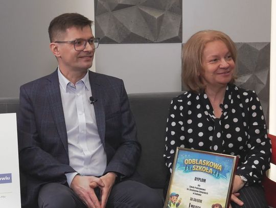 B. Gierczak i G. Frejlich oraz P. Kozłowski oraz W. Wolańska opowiadają o projekcie „Odblaskowa Szkoła”