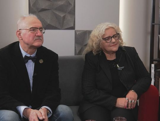 B. Gniazdowska, G. Gołębiowski: Listopad to miesiąc zadumy i refleksji B. Gniazdowska, G. Gołębiowski: Listopad to miesiąc zadumy i refleksji