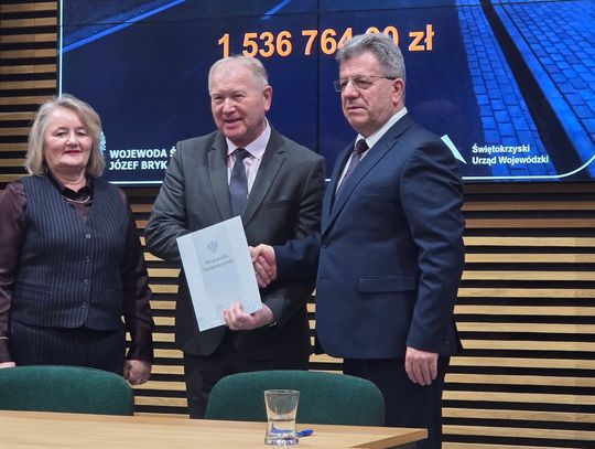 Blisko 1,9 km dróg gminnych do modernizacji. Umowa o wsparcie finansowe podpisana Blisko 1,9 km dróg gminnych do modernizacji. Umowa o wsparcie finansowe podpisana