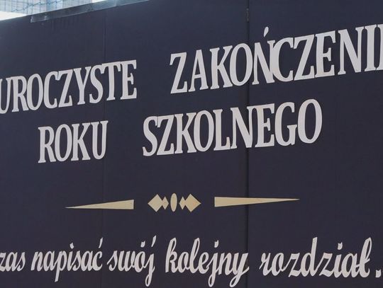 Uczniowie rozpoczynają wakacje