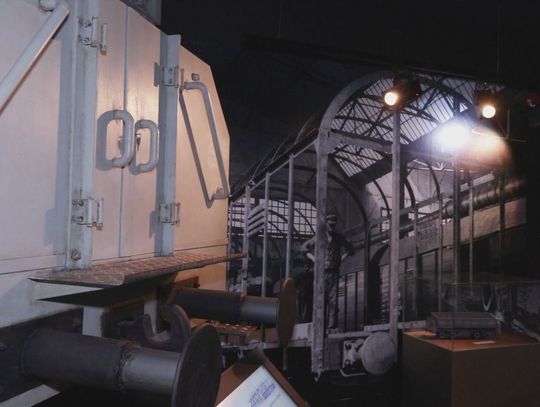 Budujemy ZakLED Hutniczy. W Ostrowcu ruszają kreatywne warsztaty inspirowane tradycją