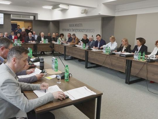 Dwaj radni opuszczają klub „Tak dla Samorządu” w Ostrowcu Świętokrzyskim