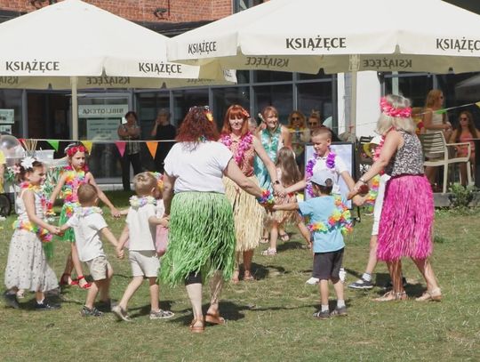 Hawajskie disco w bibliotece