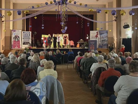 III Przegląd Amatorskich Kabaretów. OKAZ i Jadwiga Gryz triumfują