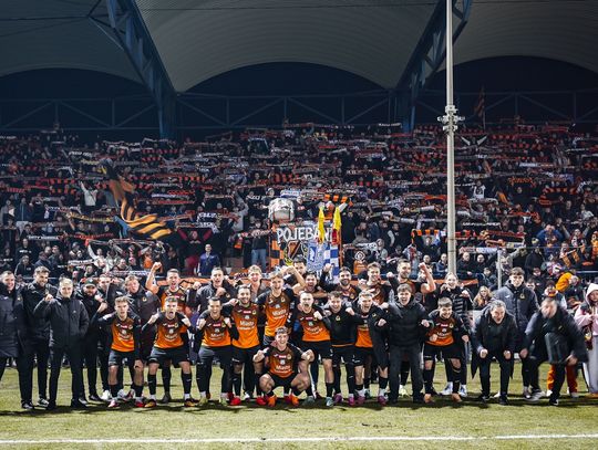 Kibice ponieśli drużynę! KSZO wygrał z Naprzodem Kibice ponieśli drużynę! KSZO wygrał z Naprzodem