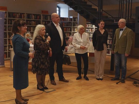 Klub Literacki Aspekt zaprasza do IV Konkursu na Wiersz Miłosny