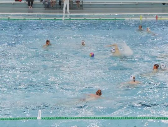 Lekcja dla młodych waterpolistów