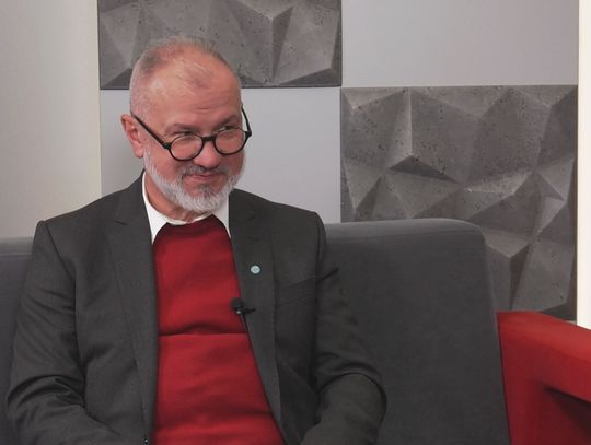 M. Radomski: Na kunowskim cmentarzu można spotkać zabytkowe rzeźby i mogiłę powstańców M. Radomski: Na kunowskim cmentarzu można spotkać zabytkowe rzeźby i mogiłę powstańców