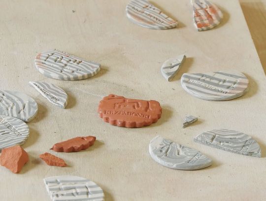 Mali archeolodzy w akcji. Warsztaty w MHA Mali archeolodzy w akcji. Warsztaty w MHA