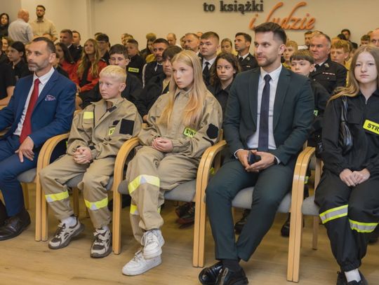 Młodzi strażacy ze wsparciem