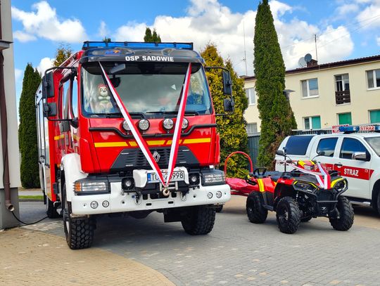 Nowy wóz i wyróżnienia dla strażaków z Sadowia. Wyjątkowe obchody Dnia Strażaka
