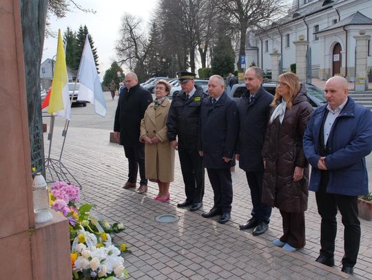 Oddali hołd Wielkiemu Polakowi