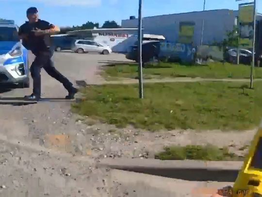 Pijany kierowca uciekał przed policją