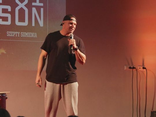 POISON  spotkał się z młodzieżą . „Jedno Życie” - profilaktyka bez moralizowania, która zaangażowała młodzież