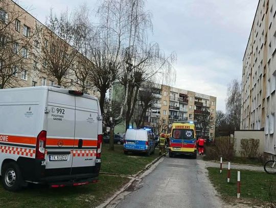 Pożar w bloku. Pomoc wezwali nastolatkowie Pożar w bloku. Pomoc wezwali nastolatkowie