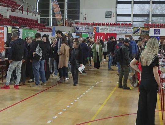 Praca szuka człowieka