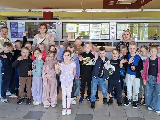 Przedszkolaki rozpoczęły przygodę nad wodą