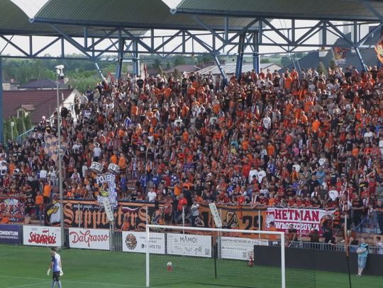Rekordowa frekwencja! Tłumy na meczu KSZO - Resovia