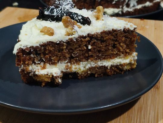 Smaki Basi II odc. 3: Ciasto marchewkowe