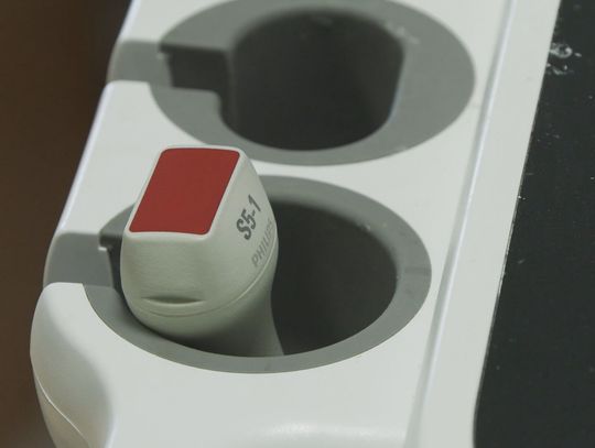 Zaproszenia na specjalistyczne badania dla dzieci – mikołajkowa akcja w Ostrowcu