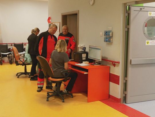 Tysiące pacjentów, presja czasu i trudne decyzje