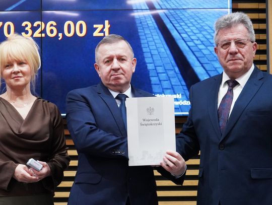 Umowa podpisana. Będzie remont ulicy w Bodzechowie Umowa podpisana. Będzie remont ulicy w Bodzechowie