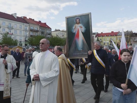 Wierni powitali obraz Jezusa Miłosiernego