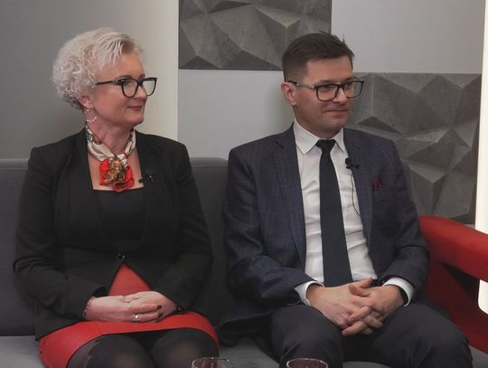 Wójt Marzena Urban-Żelazowska i zastępca Grzegorz Frejlich o zrealizowanych inwestycjach Wójt Marzena Urban-Żelazowska i zastępca Grzegorz Frejlich o zrealizowanych inwestycjach