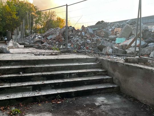 Zburzony obiekt związany z hutniczą historią miasta