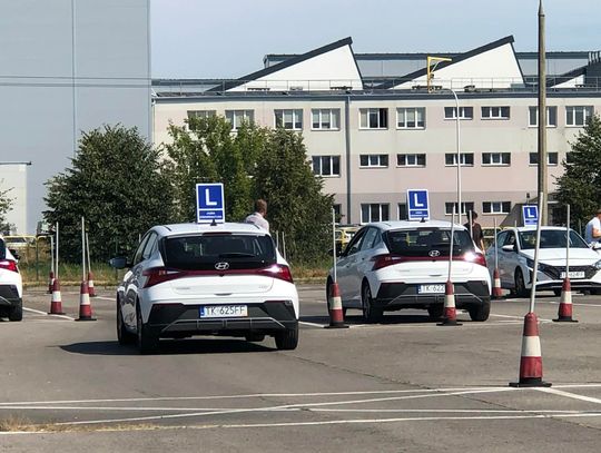 Zmieniają się przepisy. Prawko jazdy dla siedemnastolatków Zmieniają się przepisy. Prawko jazdy dla siedemnastolatków