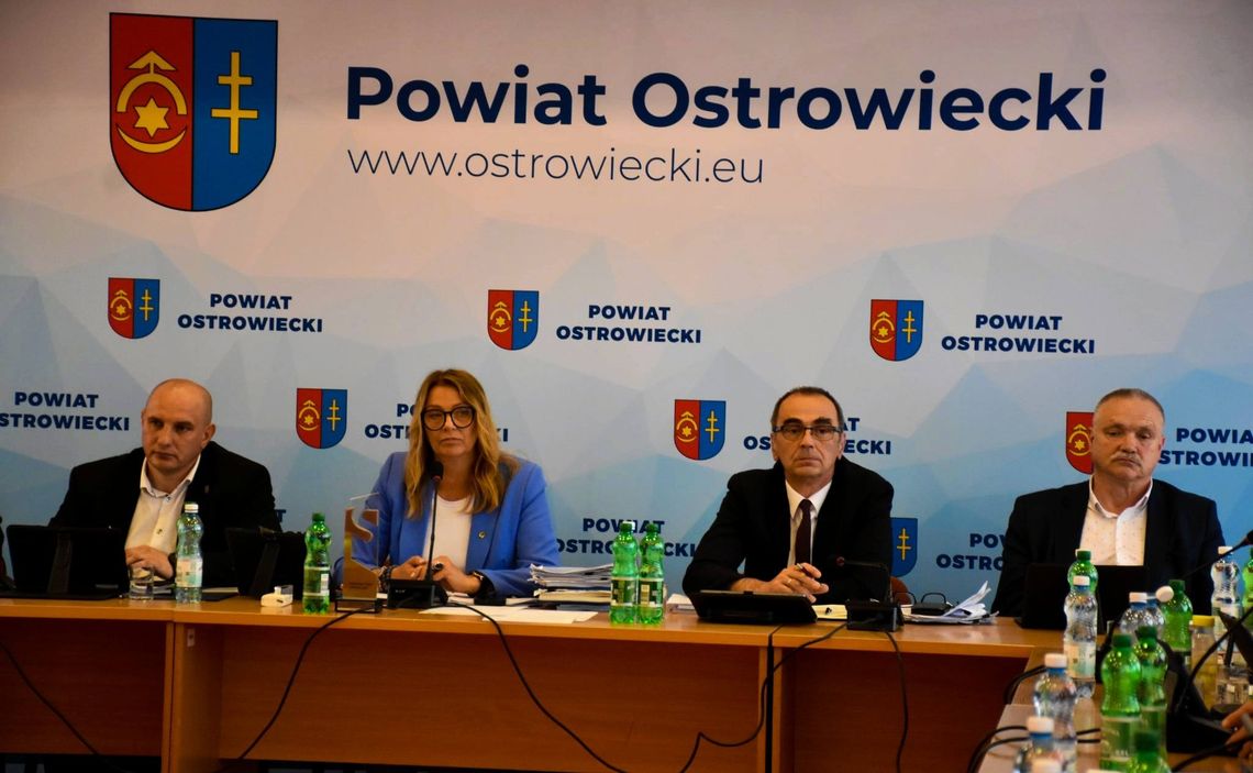 Absolutorium dla Zarządu Powiatu Ostrowieckiego. Szpital z wysoką stratą za 2025 rok