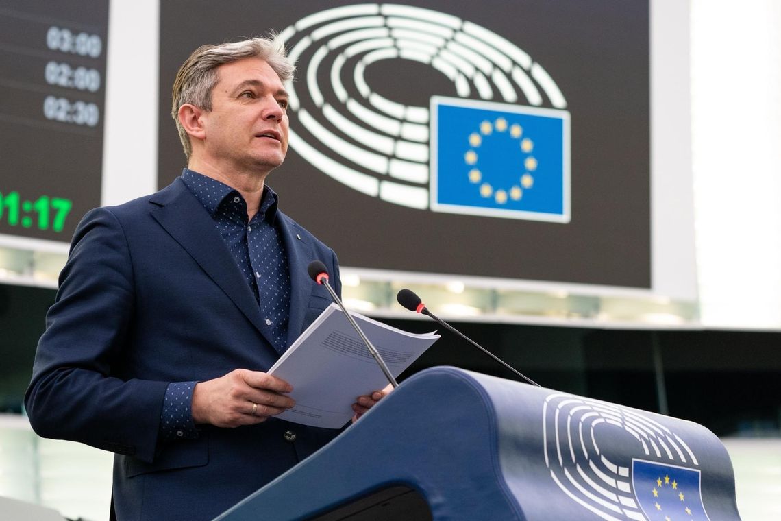 Adam Jarubas walczy o polskie firmy. Unijna polityka klimatyczna wymaga pilnej korekty Adam Jarubas walczy o polskie firmy. Unijna polityka klimatyczna wymaga pilnej korekty