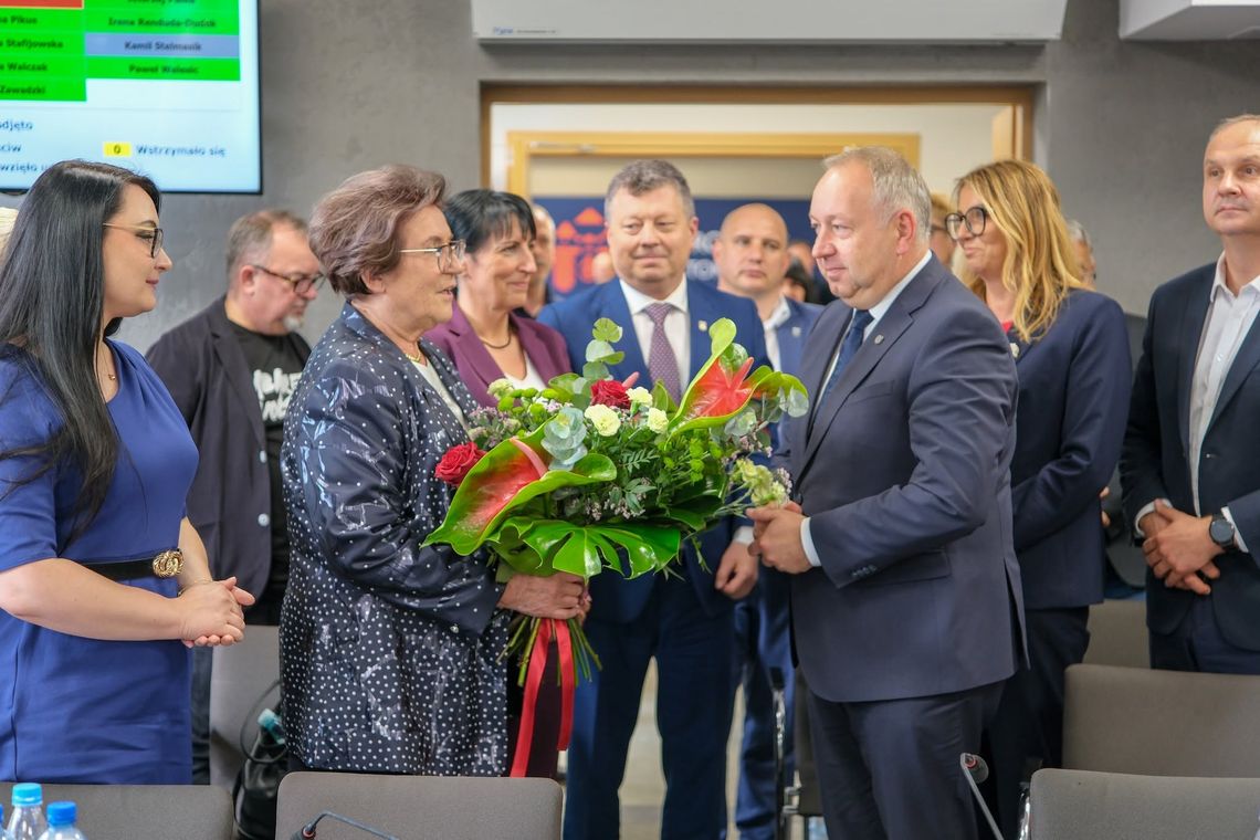 Artur Łakomiec z absolutorium i wotum zaufania