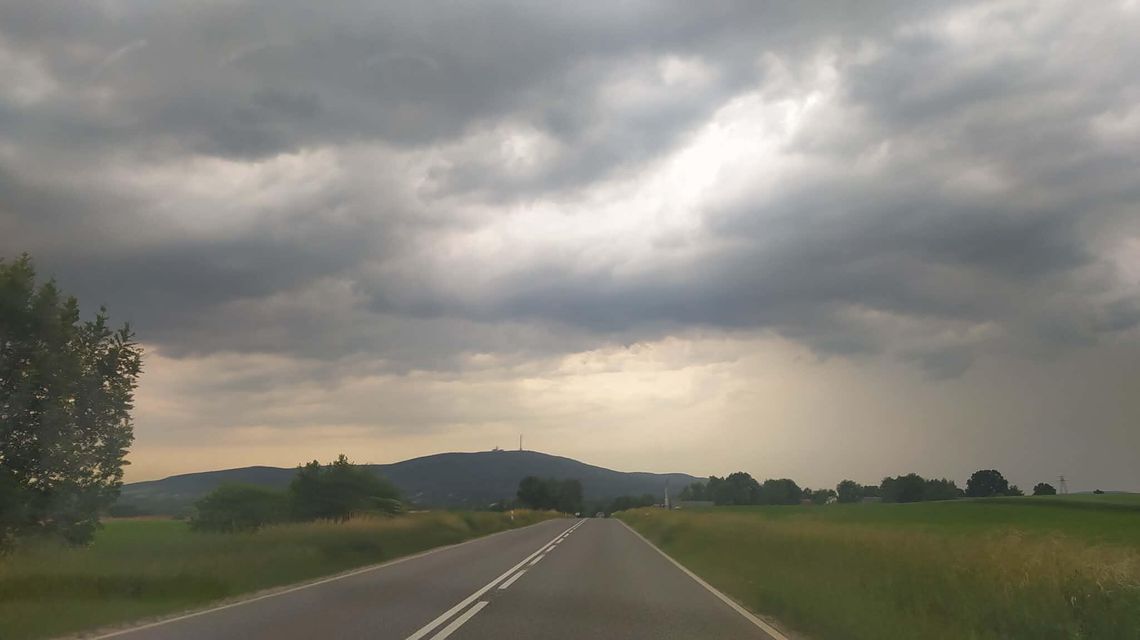Będzie nowy chodnik przy krajowej „9”