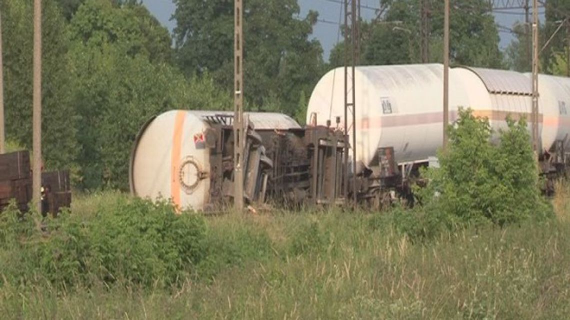 Cysterna wciąż na torach Cysterna wciąż na torach