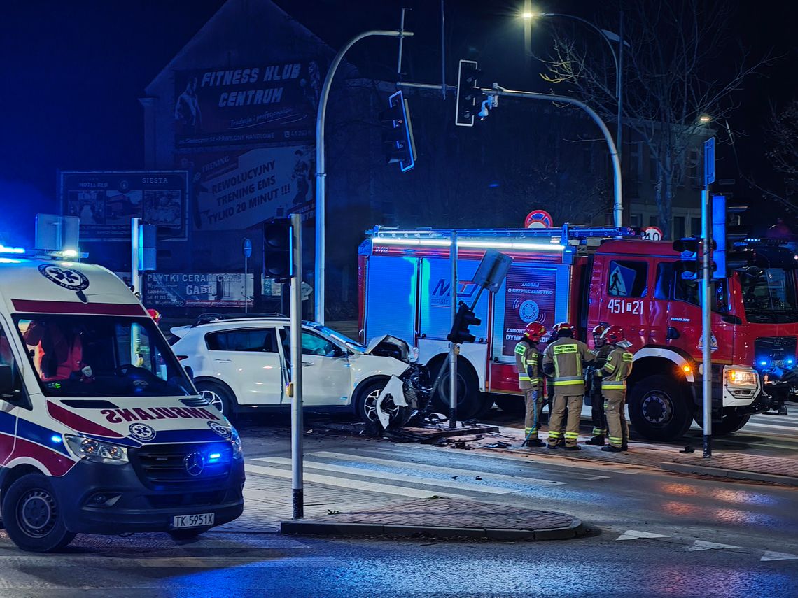 Dwa zdarzenia dzień po dniu na skrzyżowaniu Polnej i Iłżeckiej