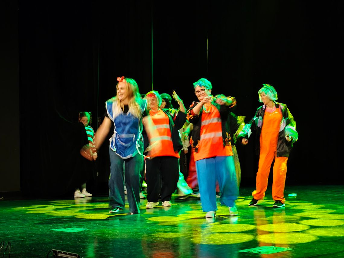 Hip-hop połączył pokolenia w kinie Etiuda. Finałowy koncert pełen emocji i energii Hip-hop połączył pokolenia w kinie Etiuda. Finałowy koncert pełen emocji i energii