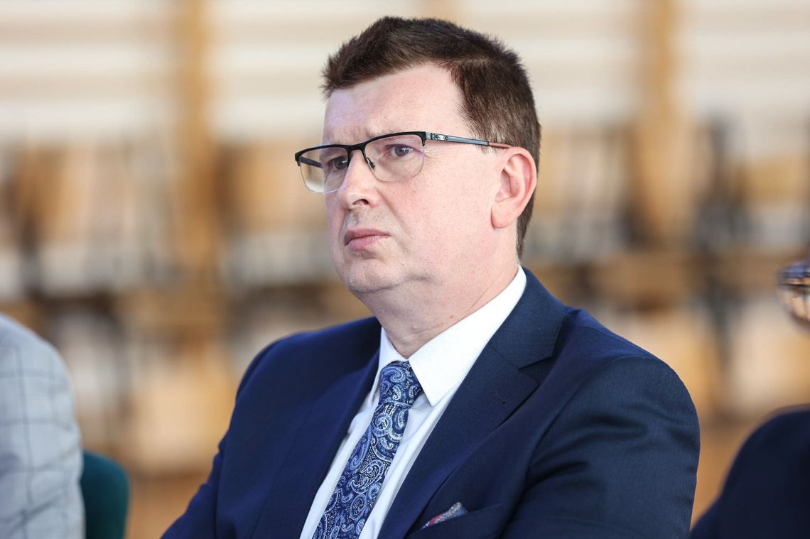 Jarosław Górczyński zawieszony w pełnieniu obowiązków Jarosław Górczyński zawieszony w pełnieniu obowiązków