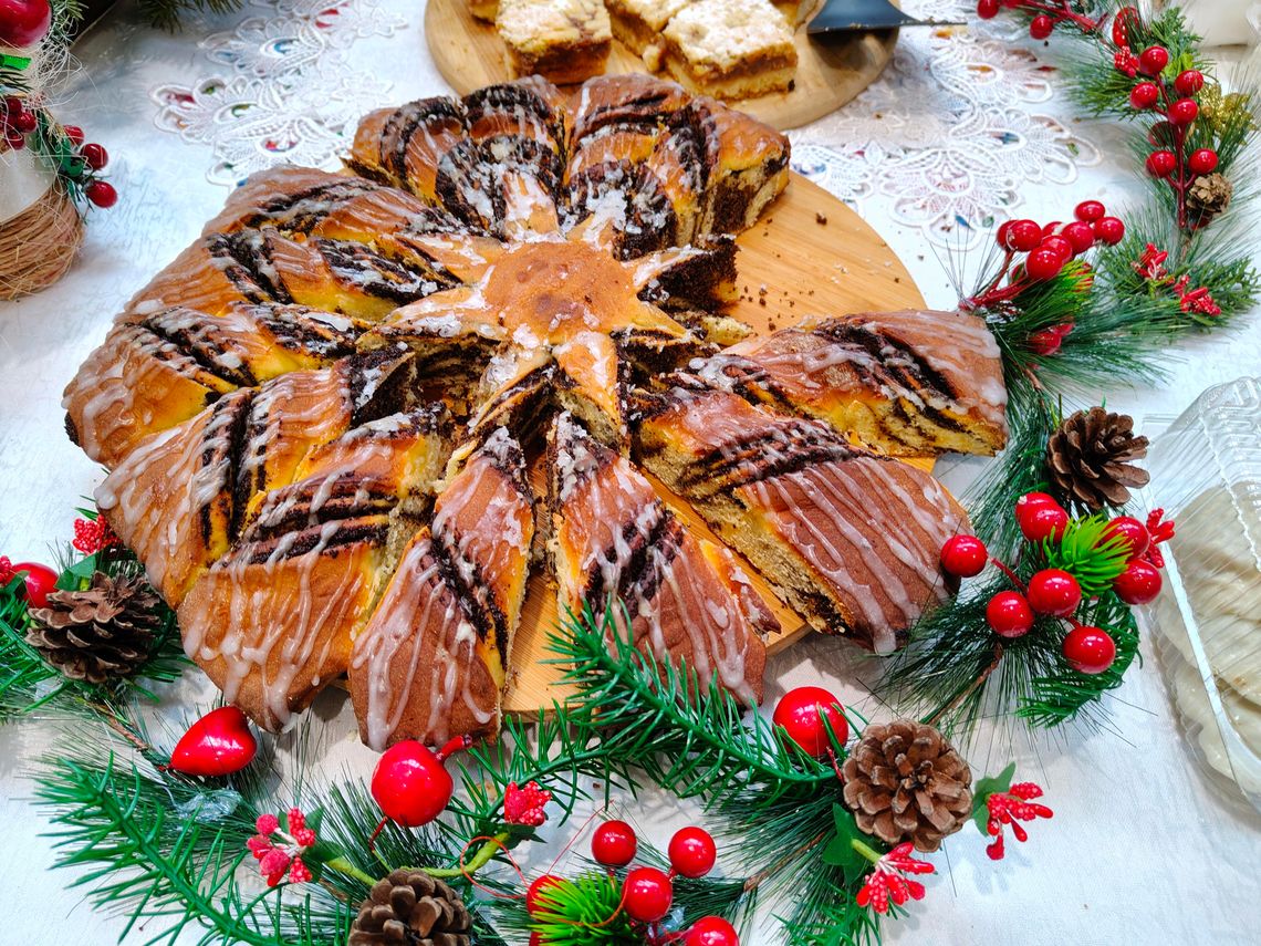 Kiermasz bożonarodzeniowy w Sadowiu. Smakołyki i rękodzieło