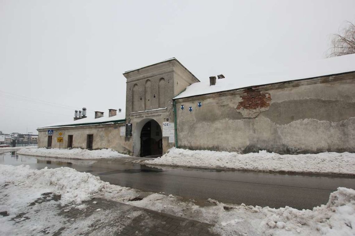 Klasztor w Chęcinach pozyskał pieniądze na termomodernizację