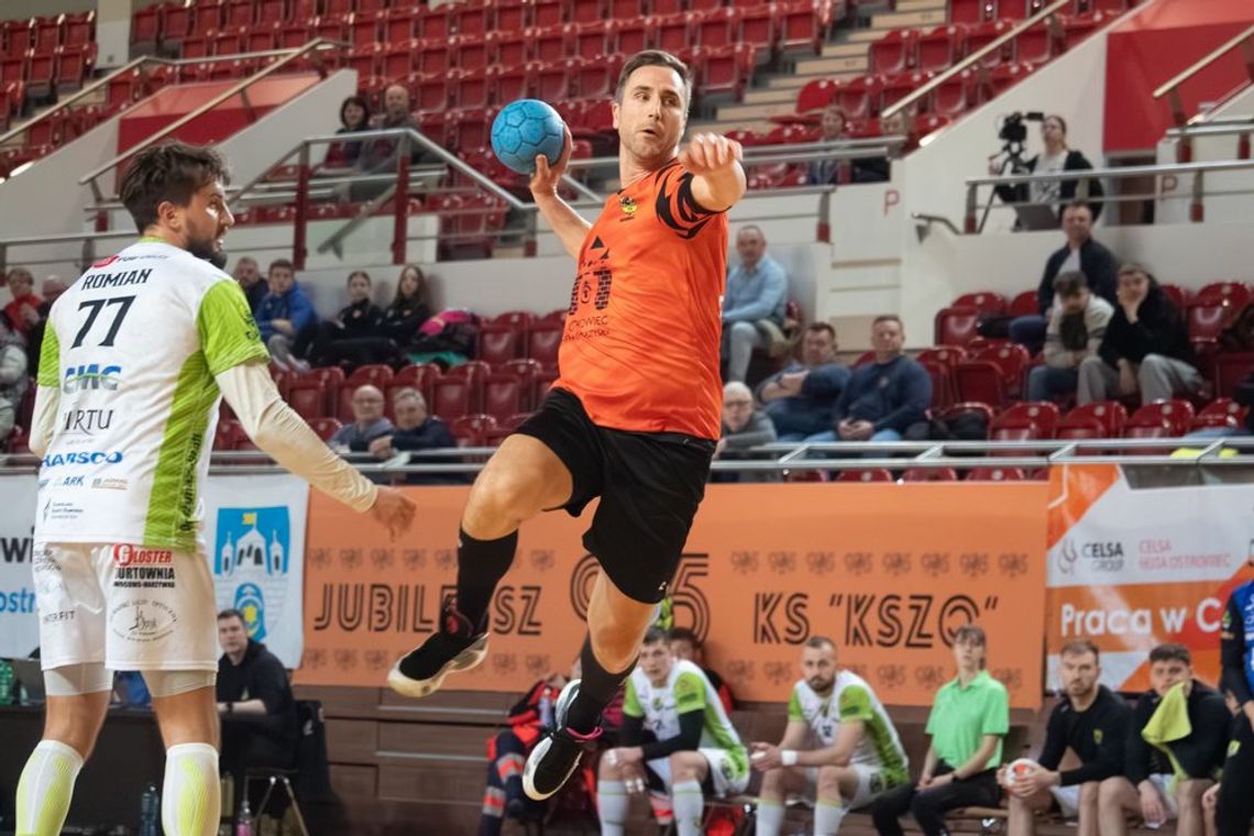 KSZO wygrał w Oławie! Nerwowa końcówka, ale punkty jadą do Ostrowca KSZO wygrał w Oławie! Nerwowa końcówka, ale punkty jadą do Ostrowca