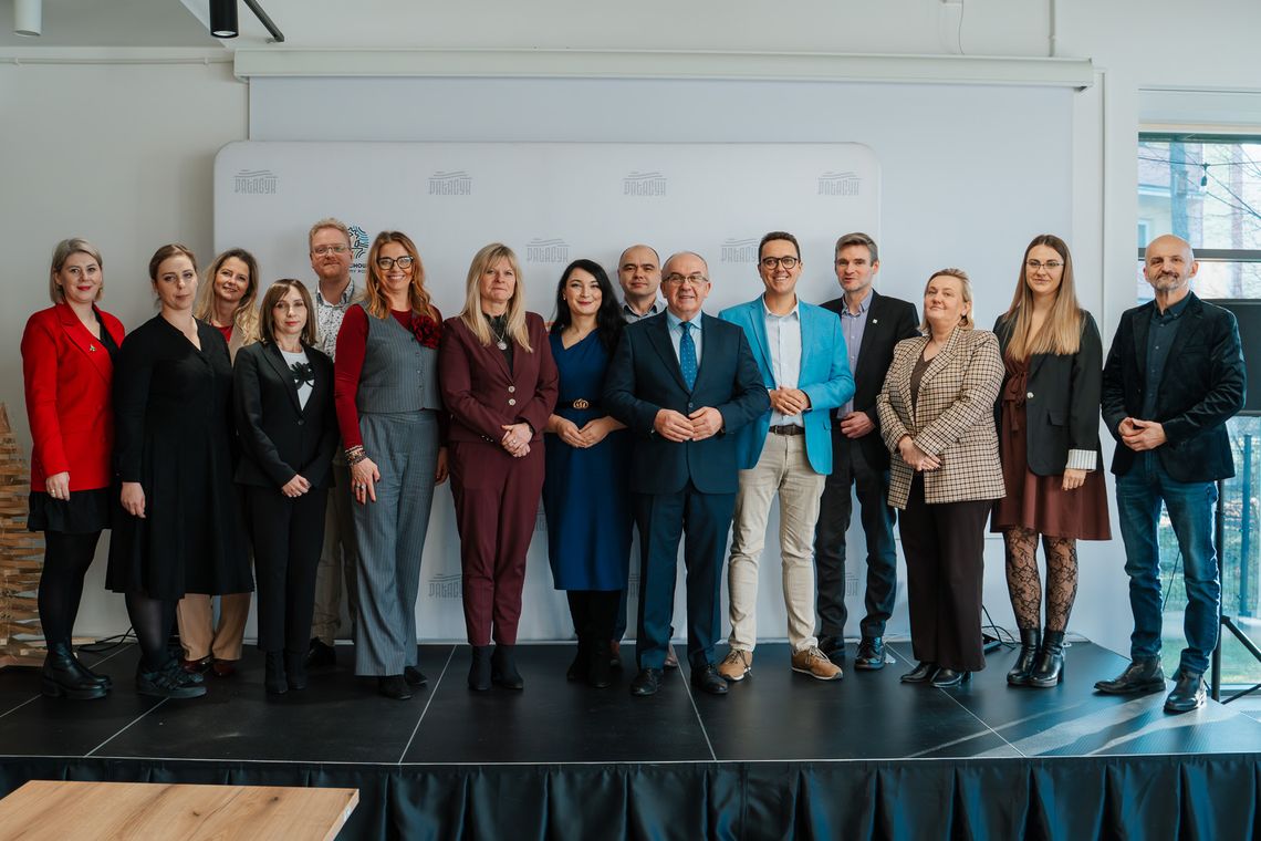 Lokalna Organizacja Turystyczna „Moc Krzemienia i Wody”. Wspólna promocja trzech powiatów Lokalna Organizacja Turystyczna „Moc Krzemienia i Wody”. Wspólna promocja trzech powiatów