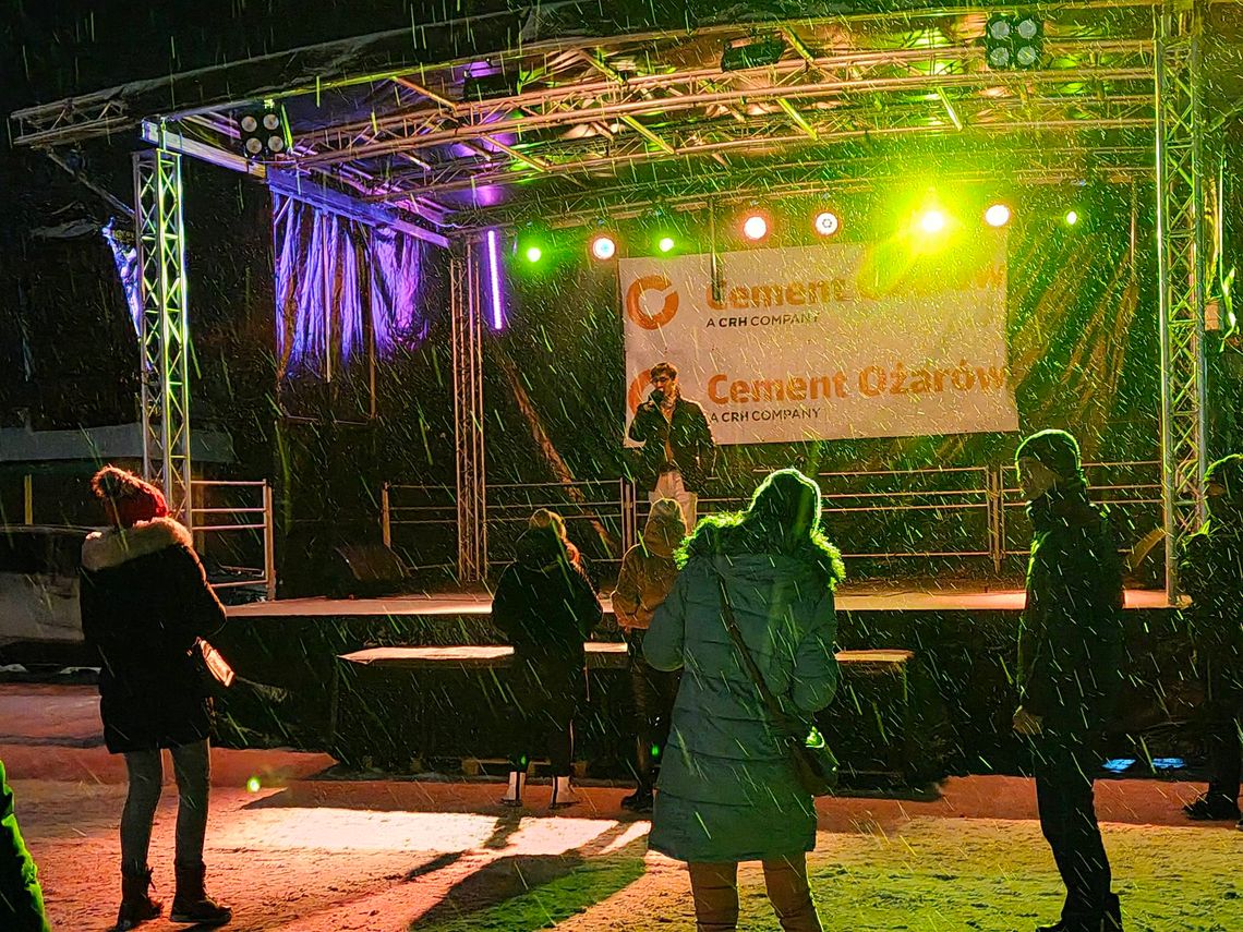 Mieszkańcy na Placu Wolności powitali 2026 rok Mieszkańcy na Placu Wolności powitali 2026 rok