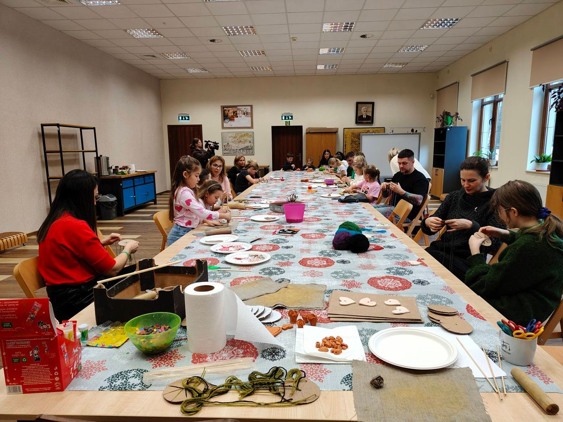 Miłość jak w neolicie - walentynkowe warsztaty w Krzemionkach Miłość jak w neolicie - walentynkowe warsztaty w Krzemionkach