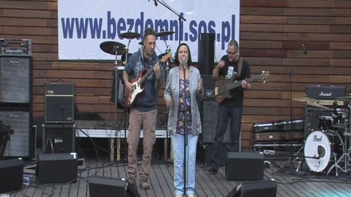 Oddział Zamknięty i Łobaszewska zagrali w Ostrowcu