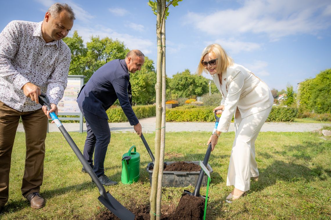 Pedagogiczna Biblioteka Wojewódzka w Kielcach świętuje 80-lecie Pedagogiczna Biblioteka Wojewódzka w Kielcach świętuje 80-lecie